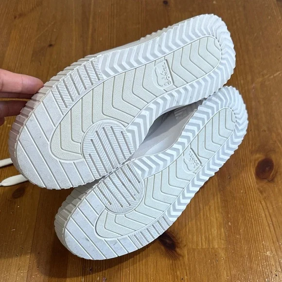 Sorel waterproof Cream and White Low-Top Sneakers - Picture 8 of 10